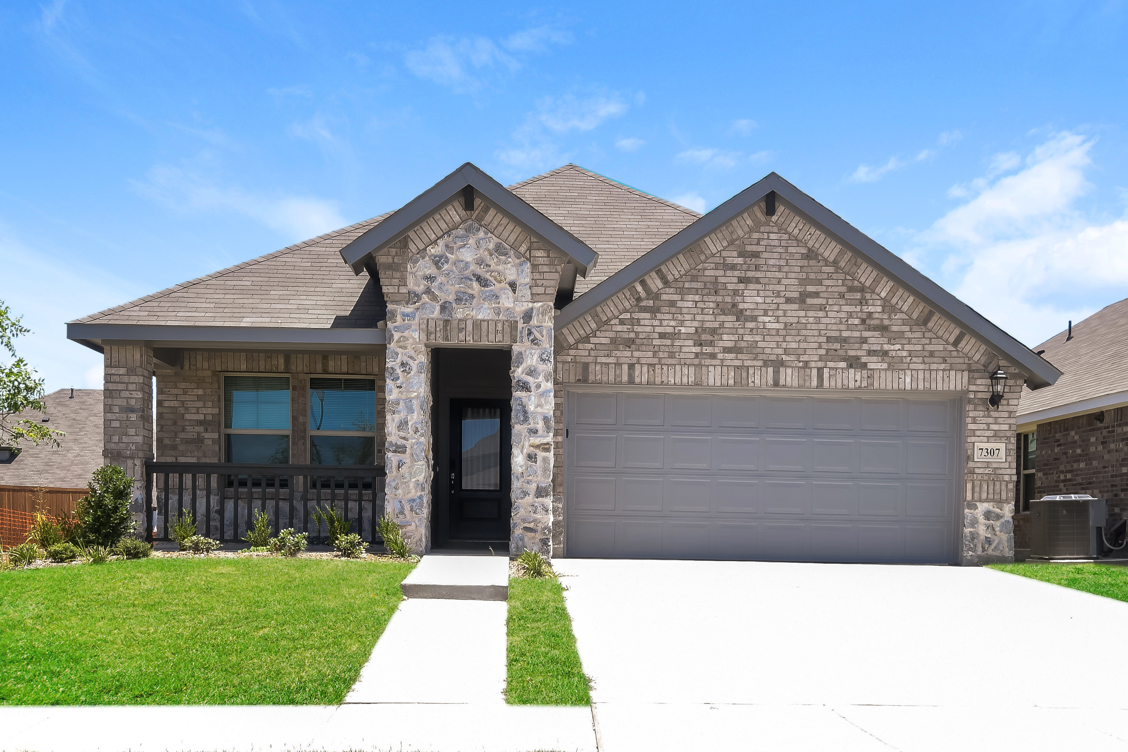 7307 VILLAGE FALLS LN ROYSE CITY, TX 75189
